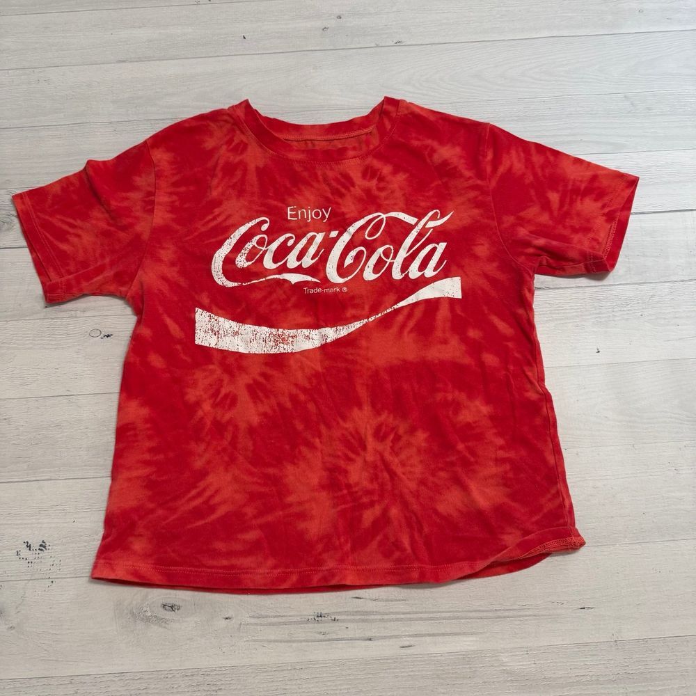 Love‎ Tribe coca cola shirt XS